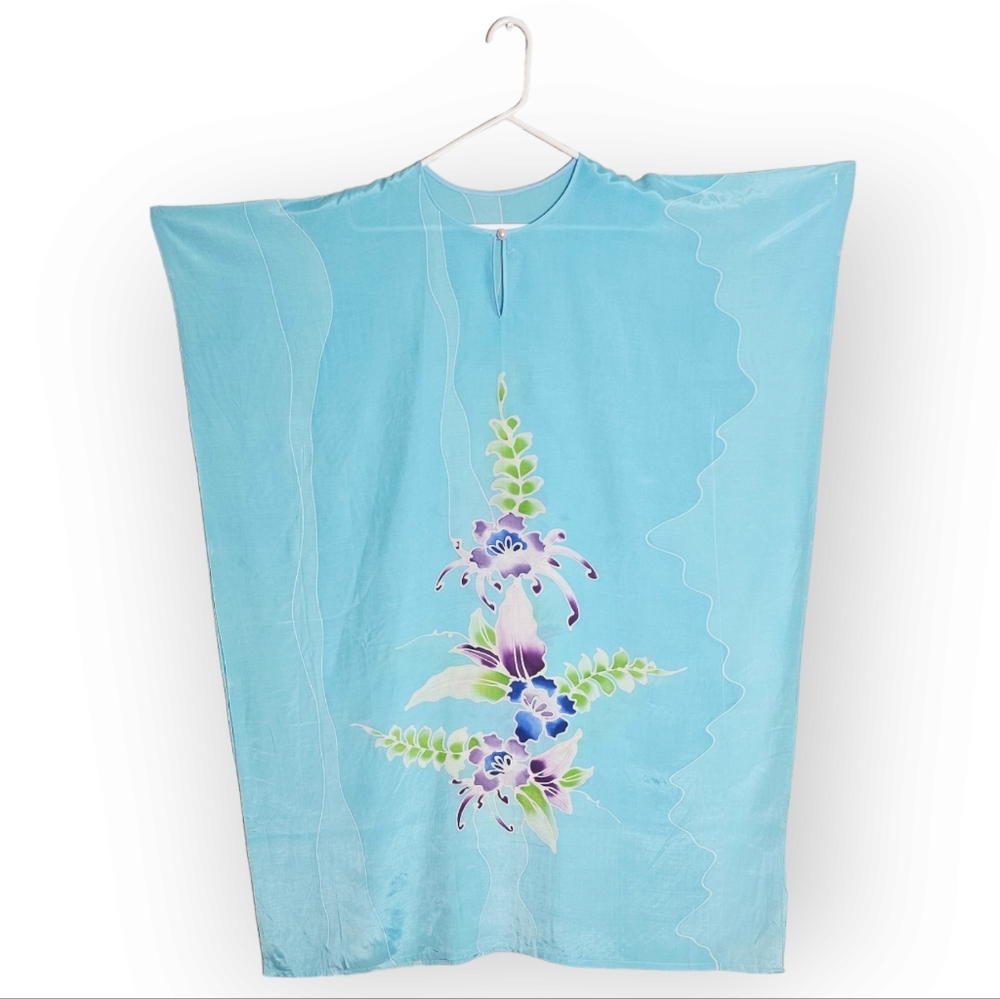Kaftan in Sky Blue with giant orchid in purple size OS - Picture 2 of 6